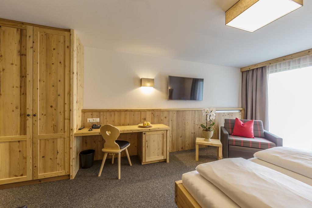 Hotel Anewandter Брунико Экстерьер фото